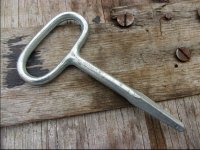 Budget lock looped key.JPG