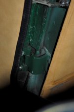 DoorHingeBJ8c.jpg