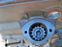 Distributor drive gear 7o'clock.jpg Distributor drive gear 7o'clock.jpg