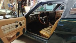 tr8 interior_3.jpg