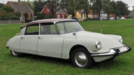 Citroen DS.jpg