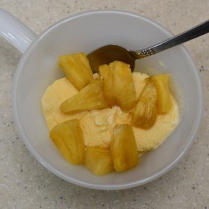Pineapple0.JPG