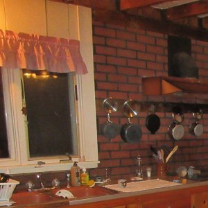 Kitchen old.jpg