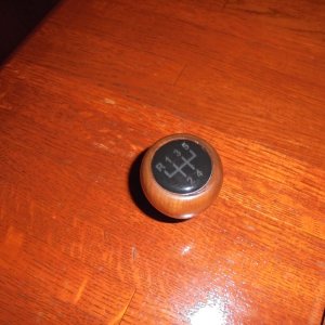 5 speed shift knob.jpg