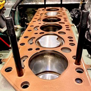 Piston Head & Gasket.jpg