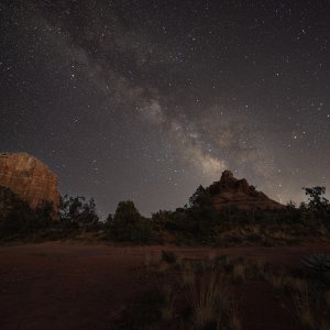 MilkyWay_Sedona_BellRock2.jpg