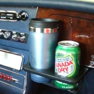 Cup holder 4-10-07 007.jpg