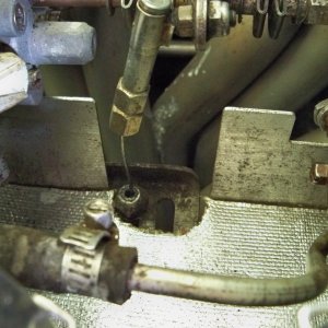 ZS CARBS Heat Shield 002.JPG