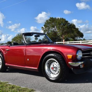 1974-Triumph-TR6-Maroon-38.jpg