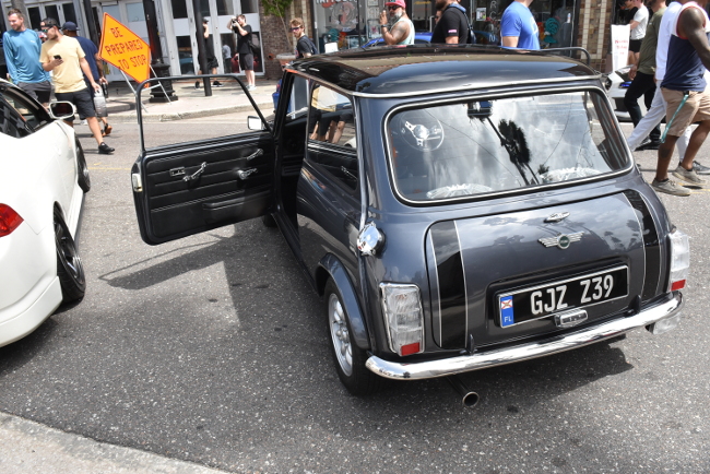 4931sm.JPG