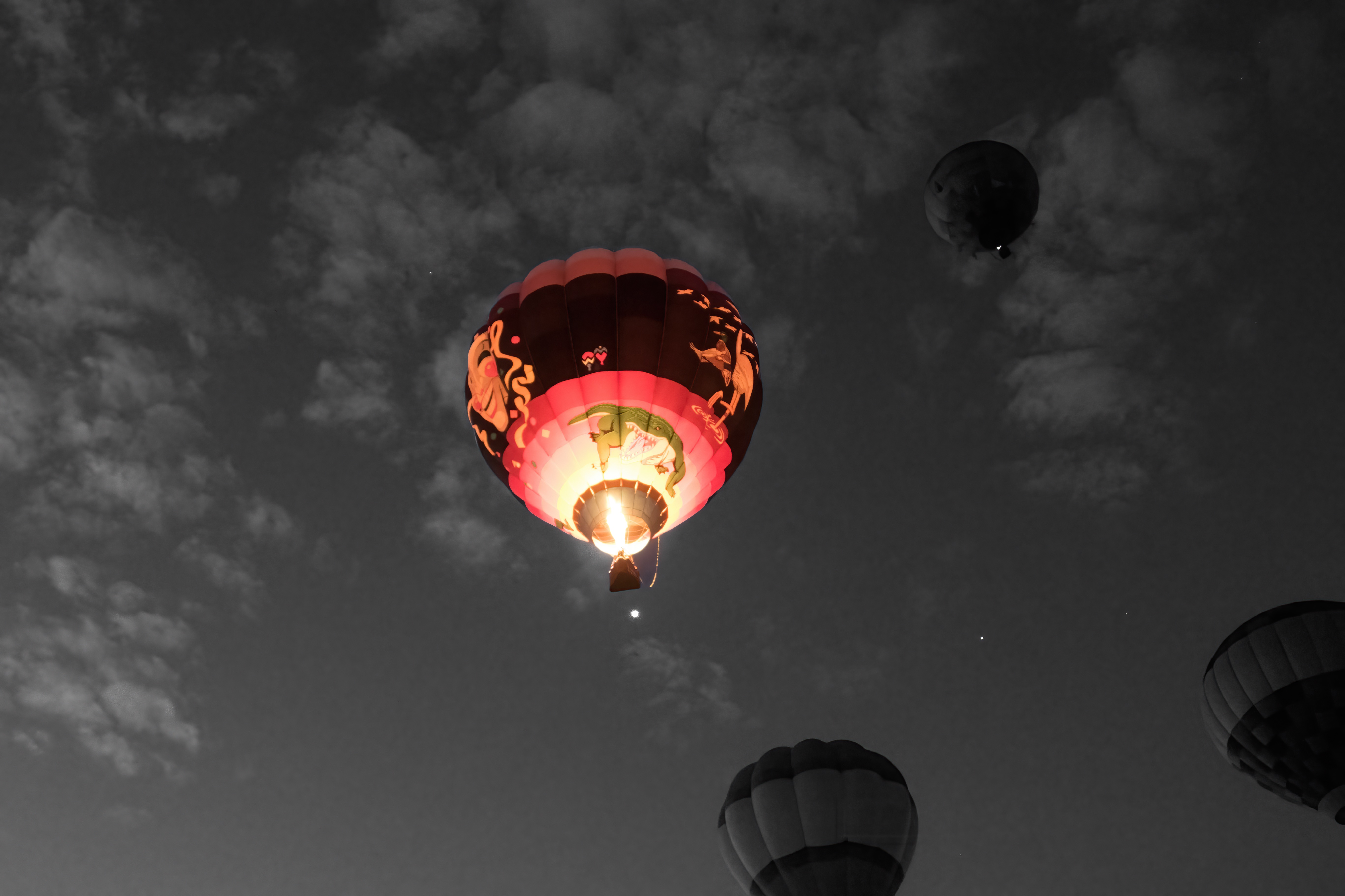 balloon_select_color-1998-DeNoiseAI-standard.jpeg