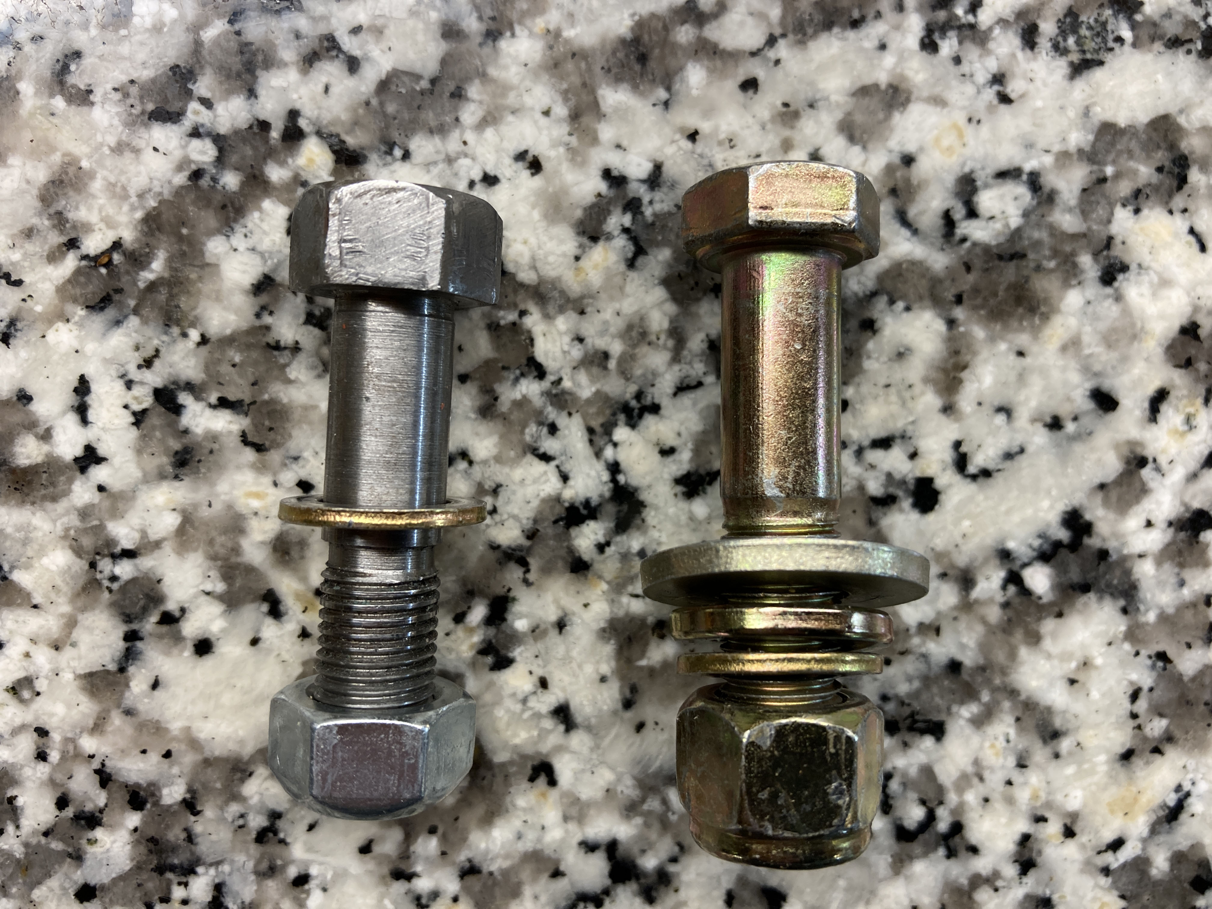 Bellhousing Bolts.jpg