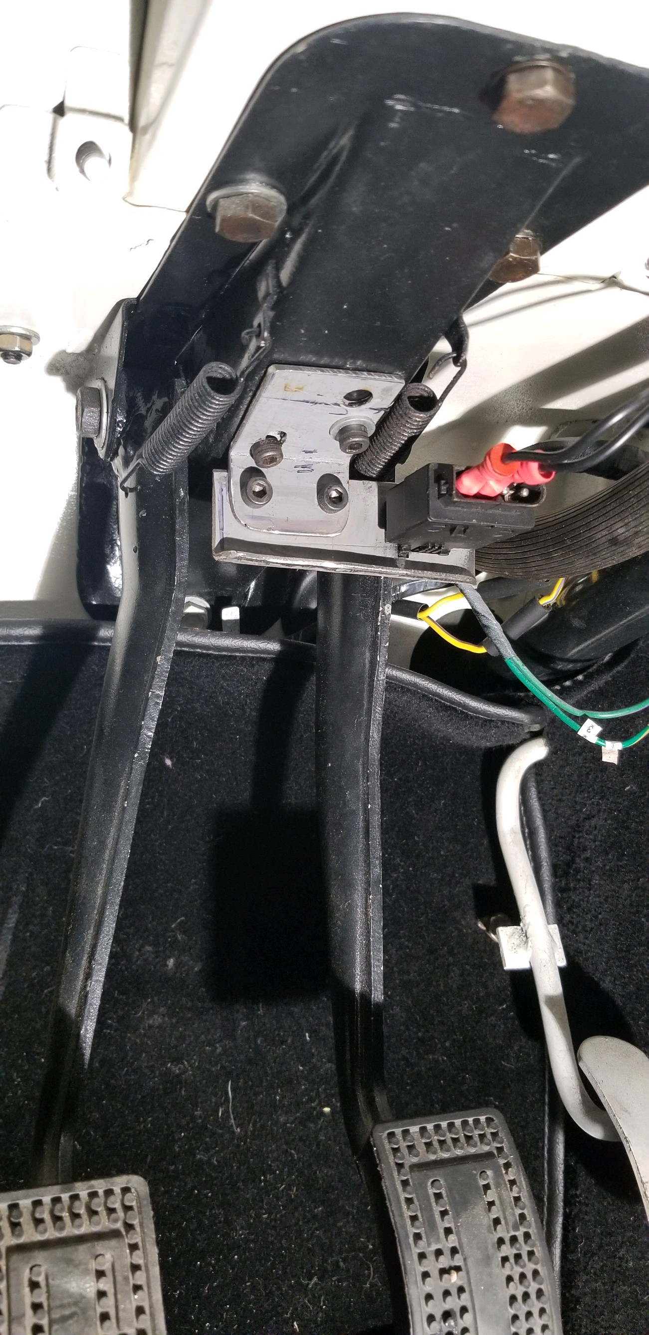 Brake light switch 3.jpg
