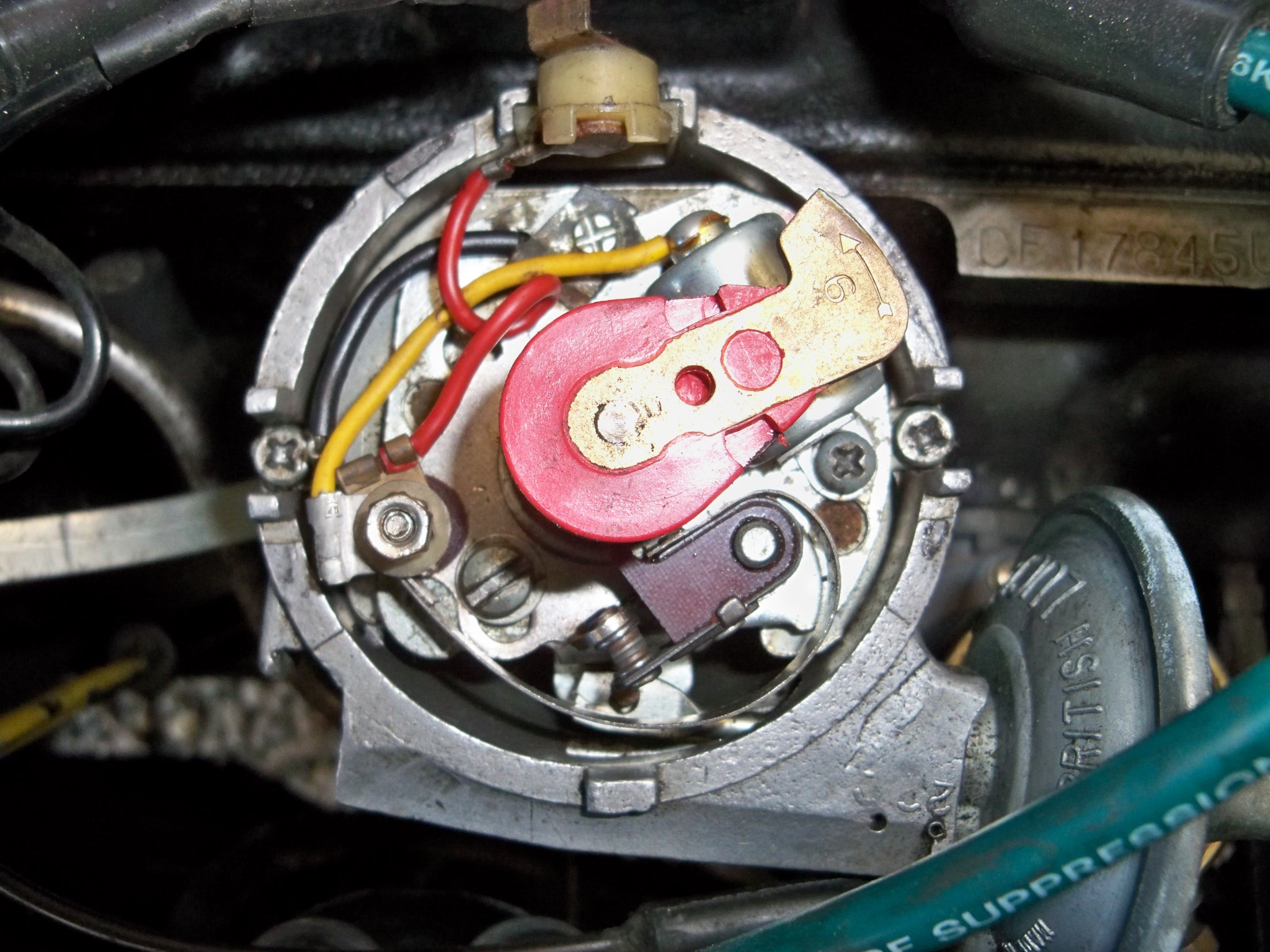 Distributor with Advance 001.JPG