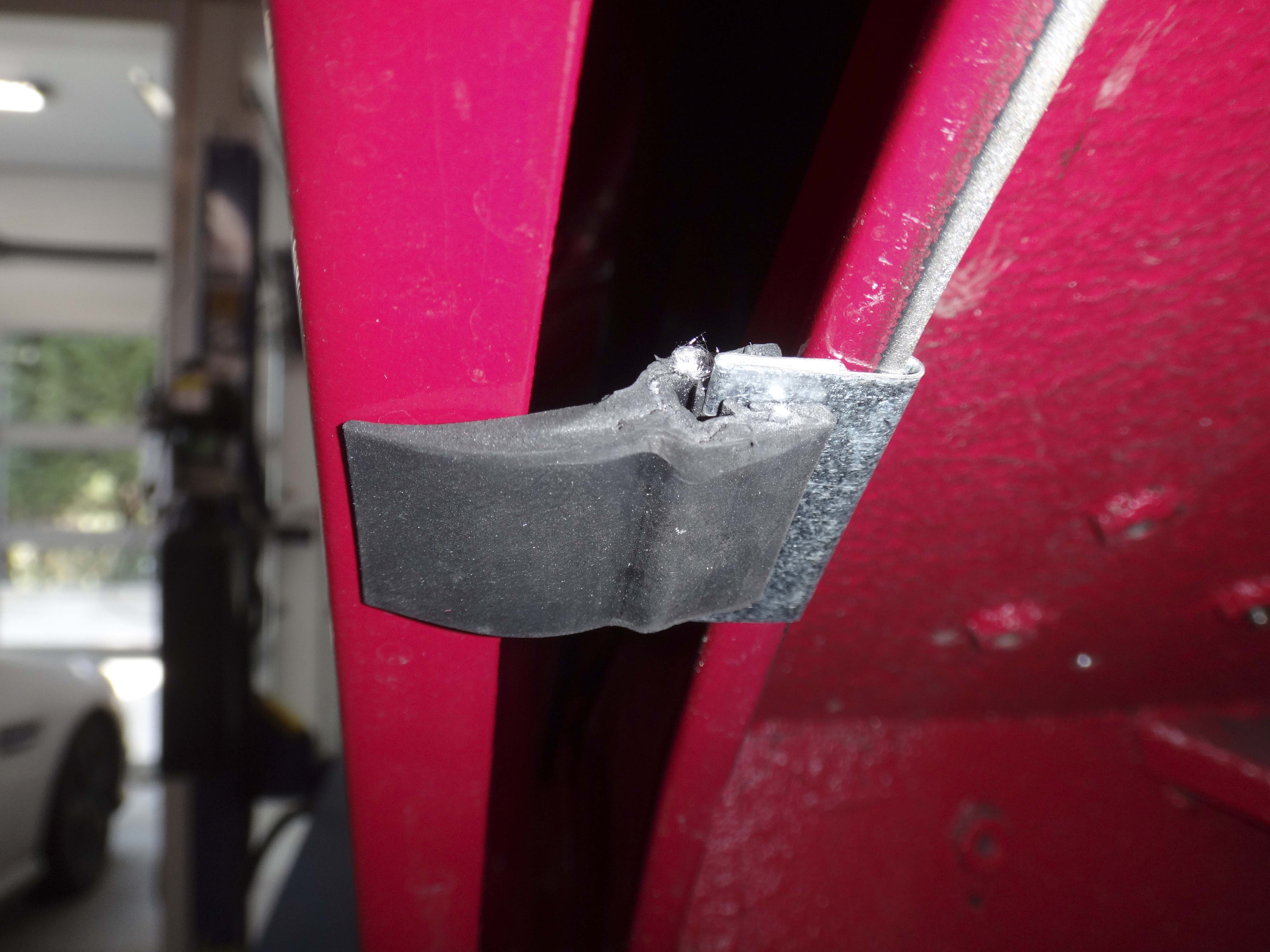 Fender Seal 2 Smaller.jpg