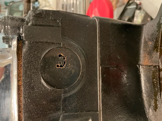 Head Plug Rusted 1.jpg