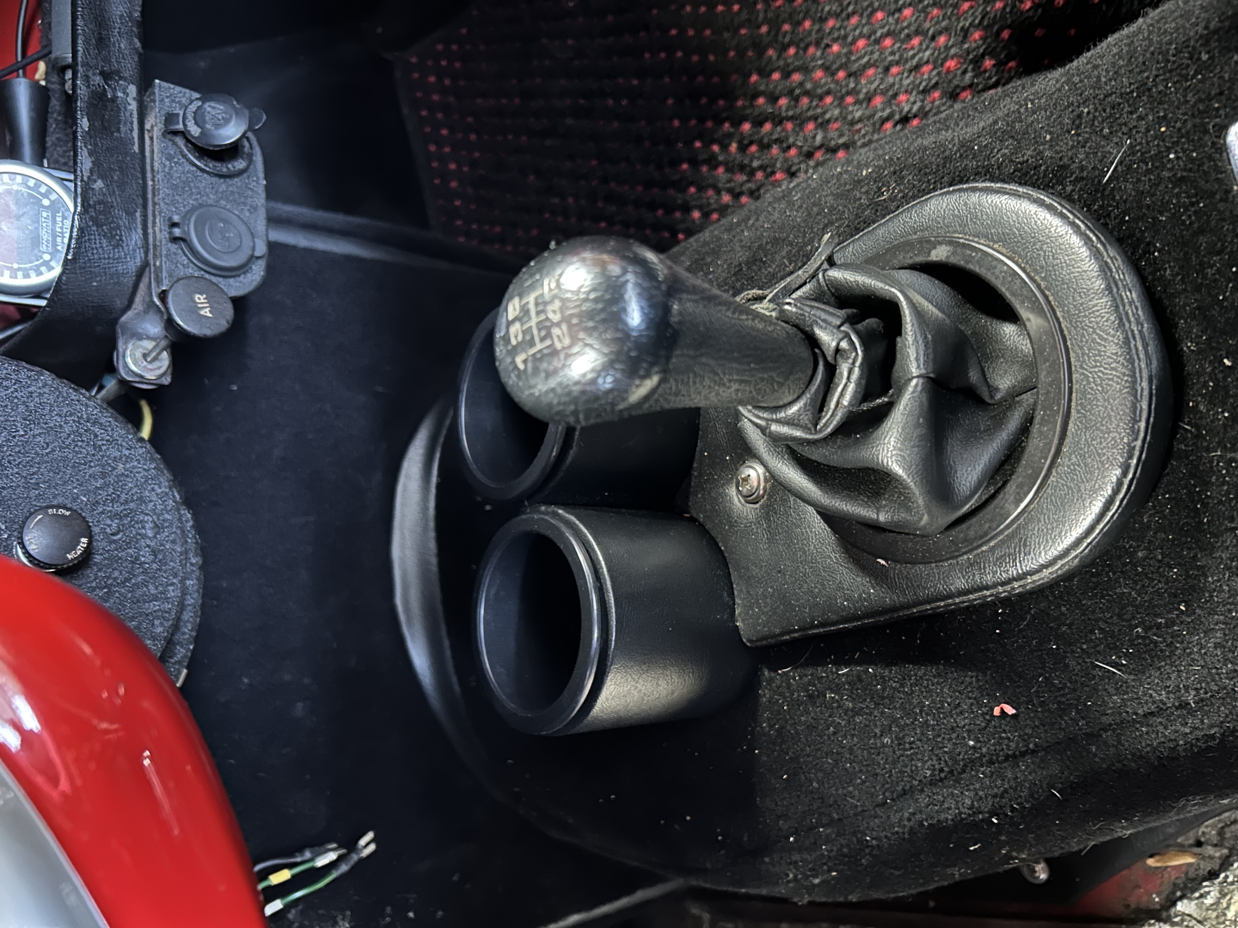 Healey cupholder 2.jpg