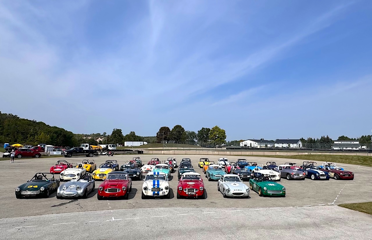 Healey World Challenge Group Photo.jpg