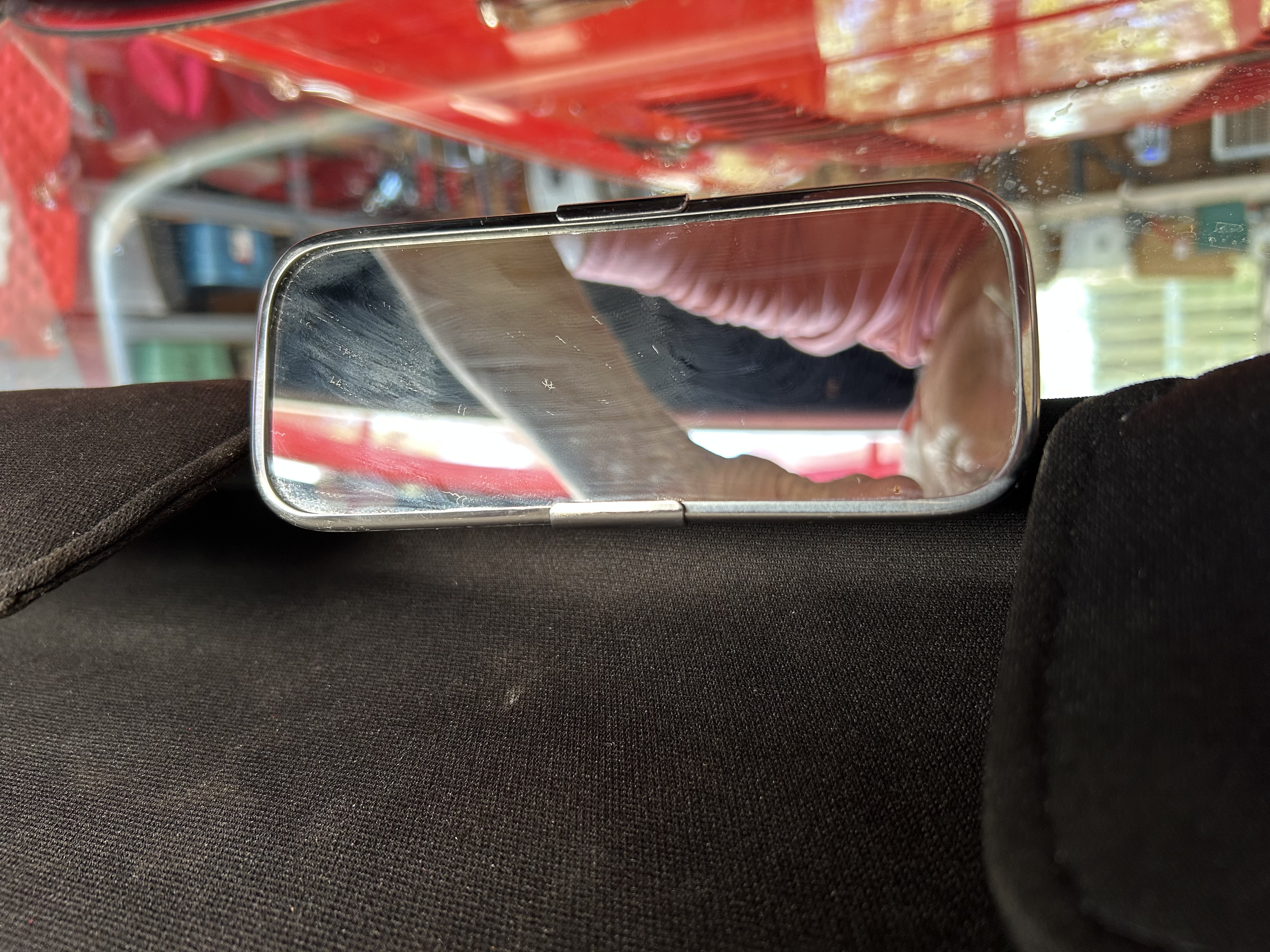 mirror1.jpg