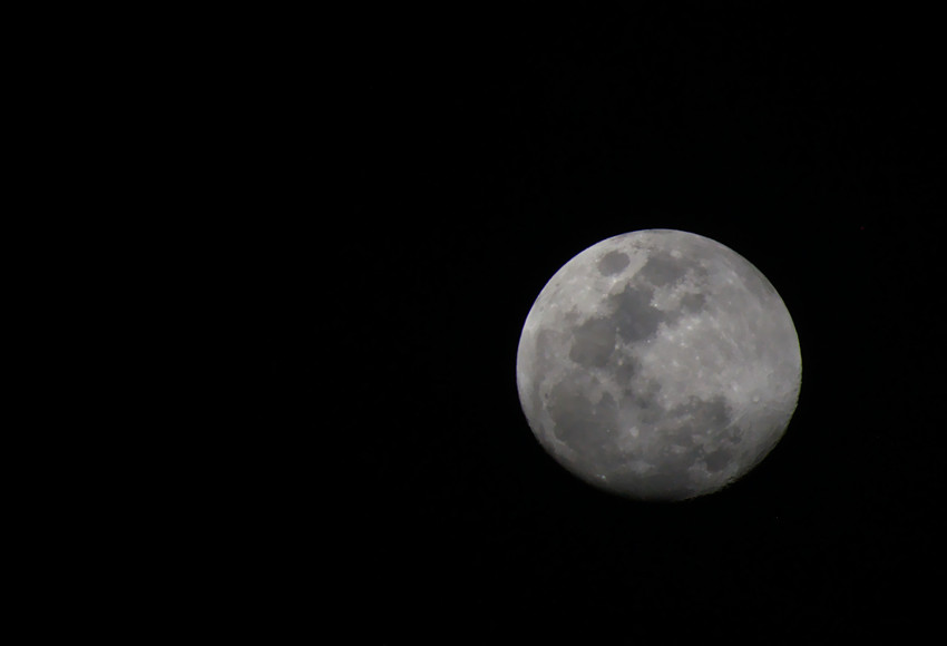 Moon703sm.jpg