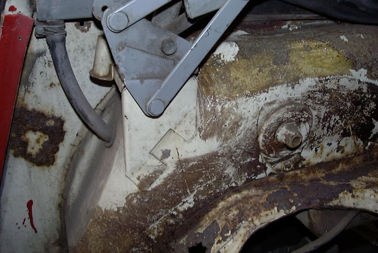 pass rear seatbelt point 2.jpg