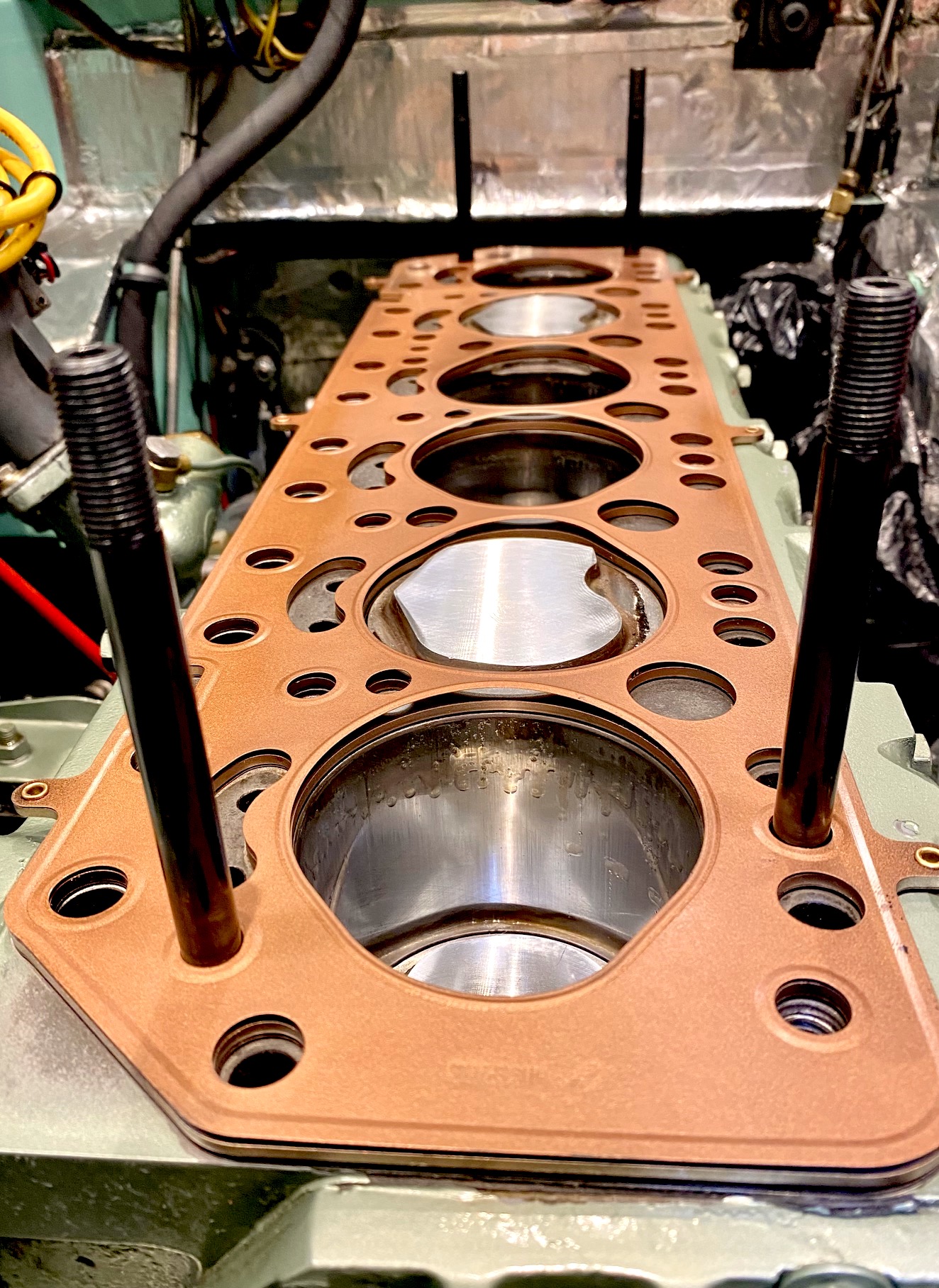 Piston Head & Gasket.jpg