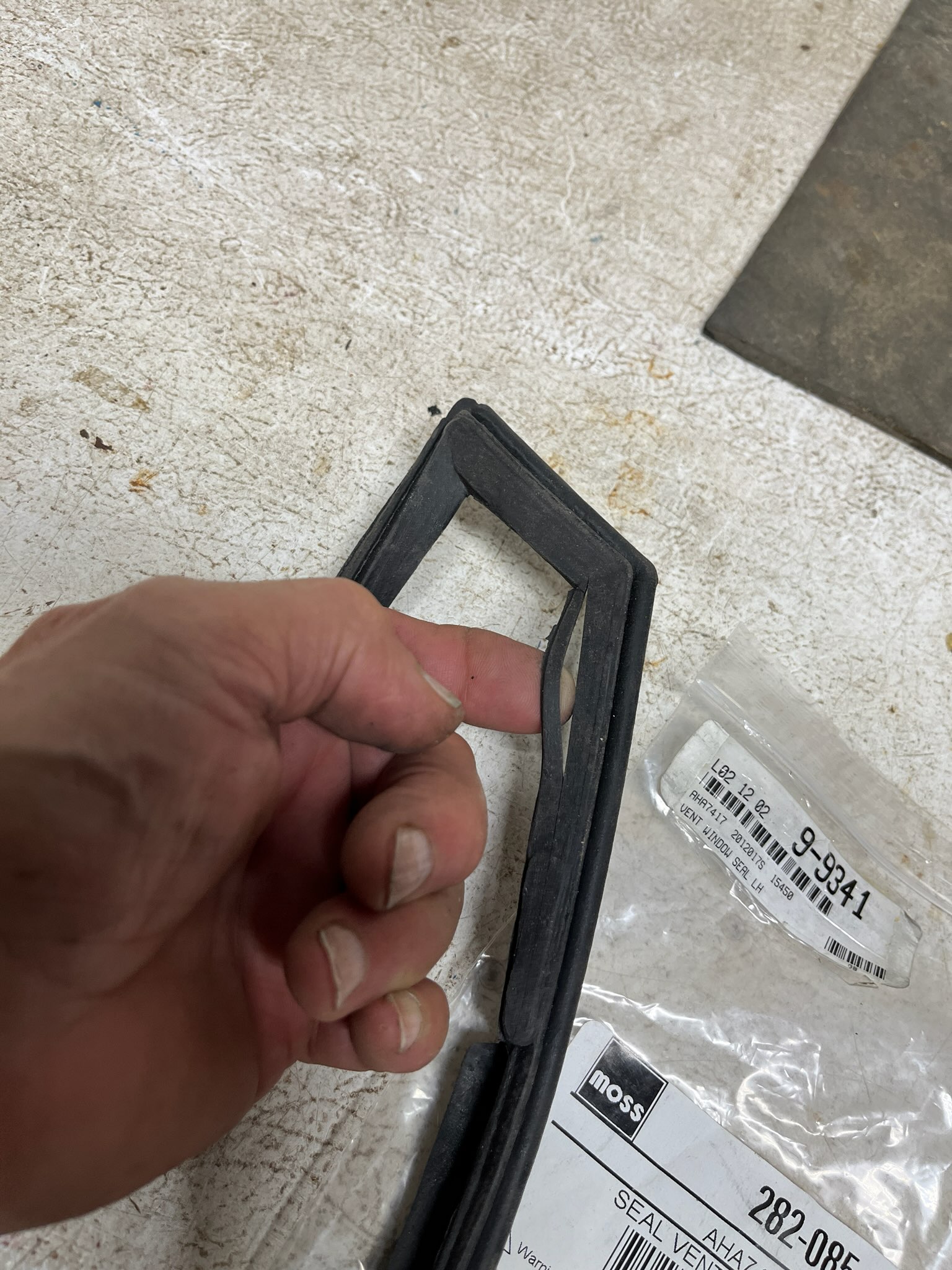 Quarter light rubber.jpg