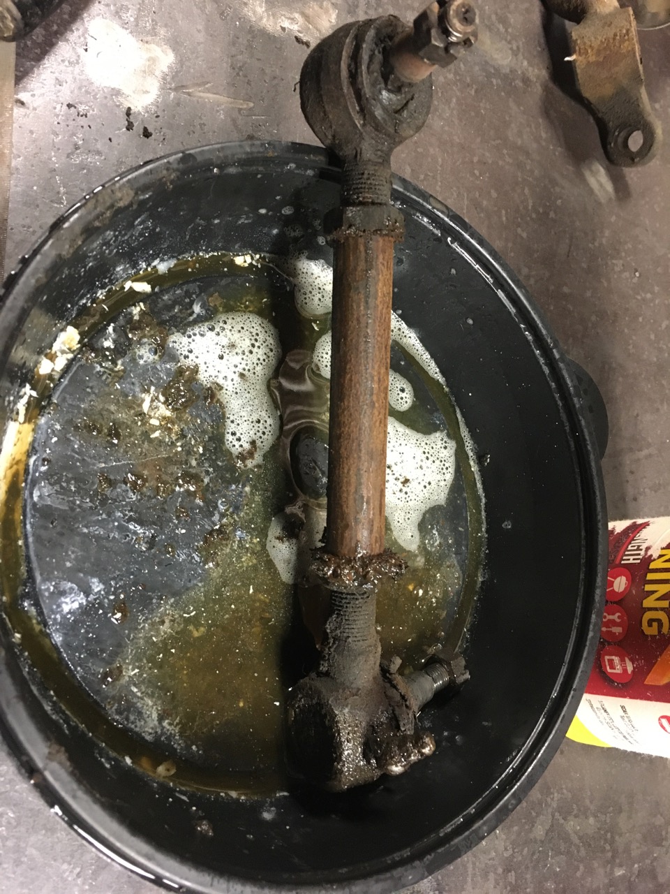 steering linkage- tie rod.jpg