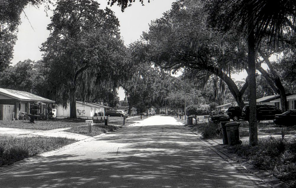 Street8mono_01.jpg