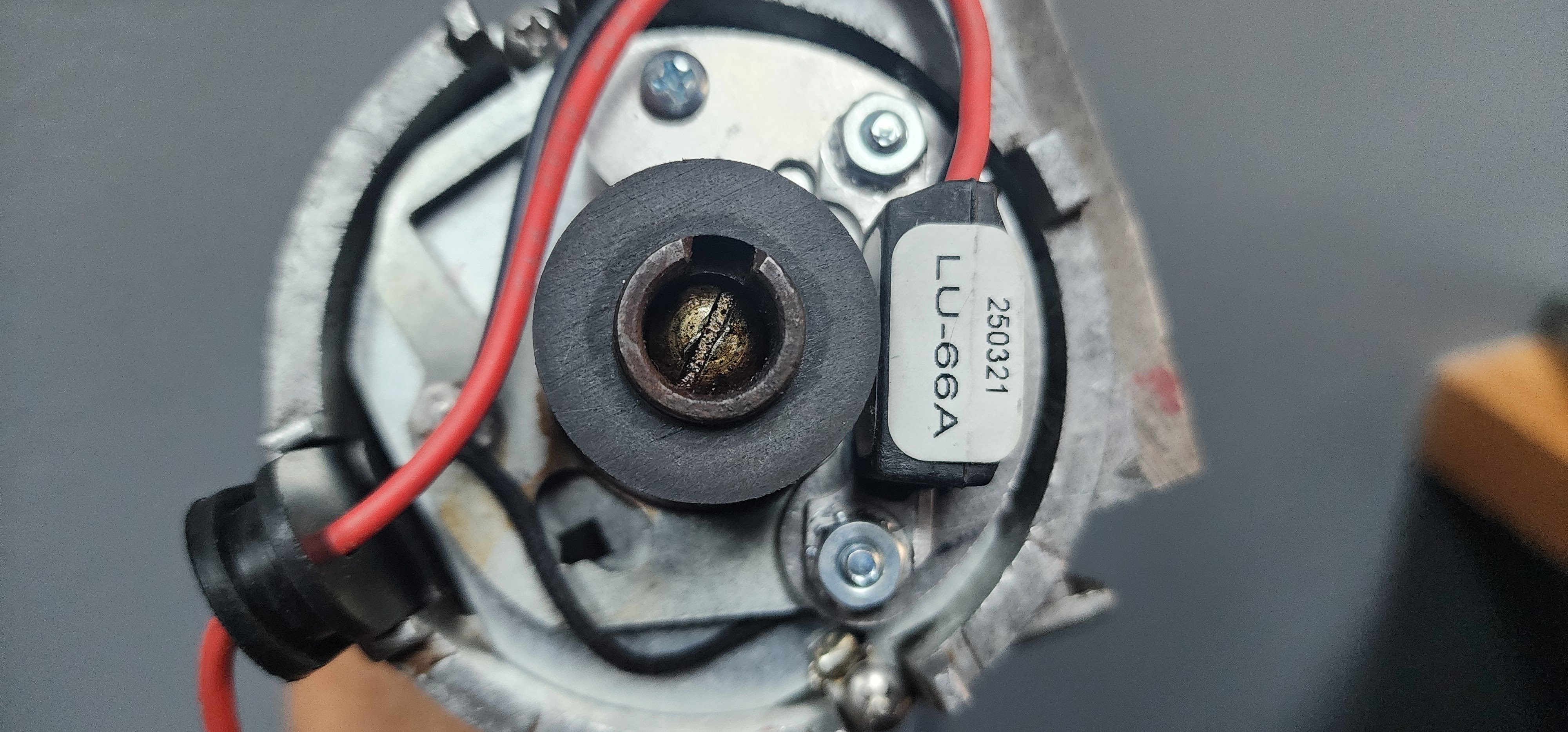 tr6 22D distributor (2).jpg