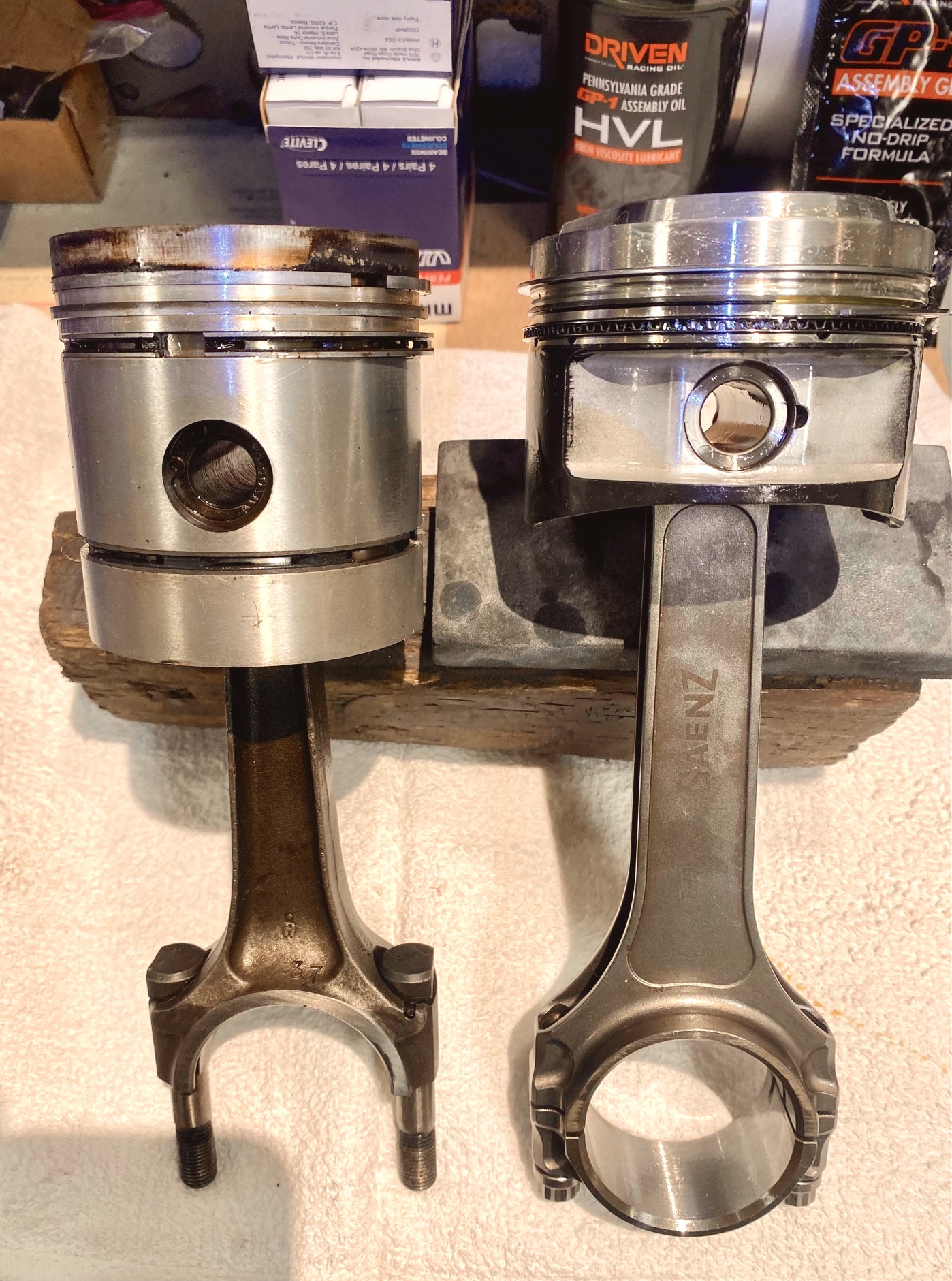 Two Pistons 1.jpg