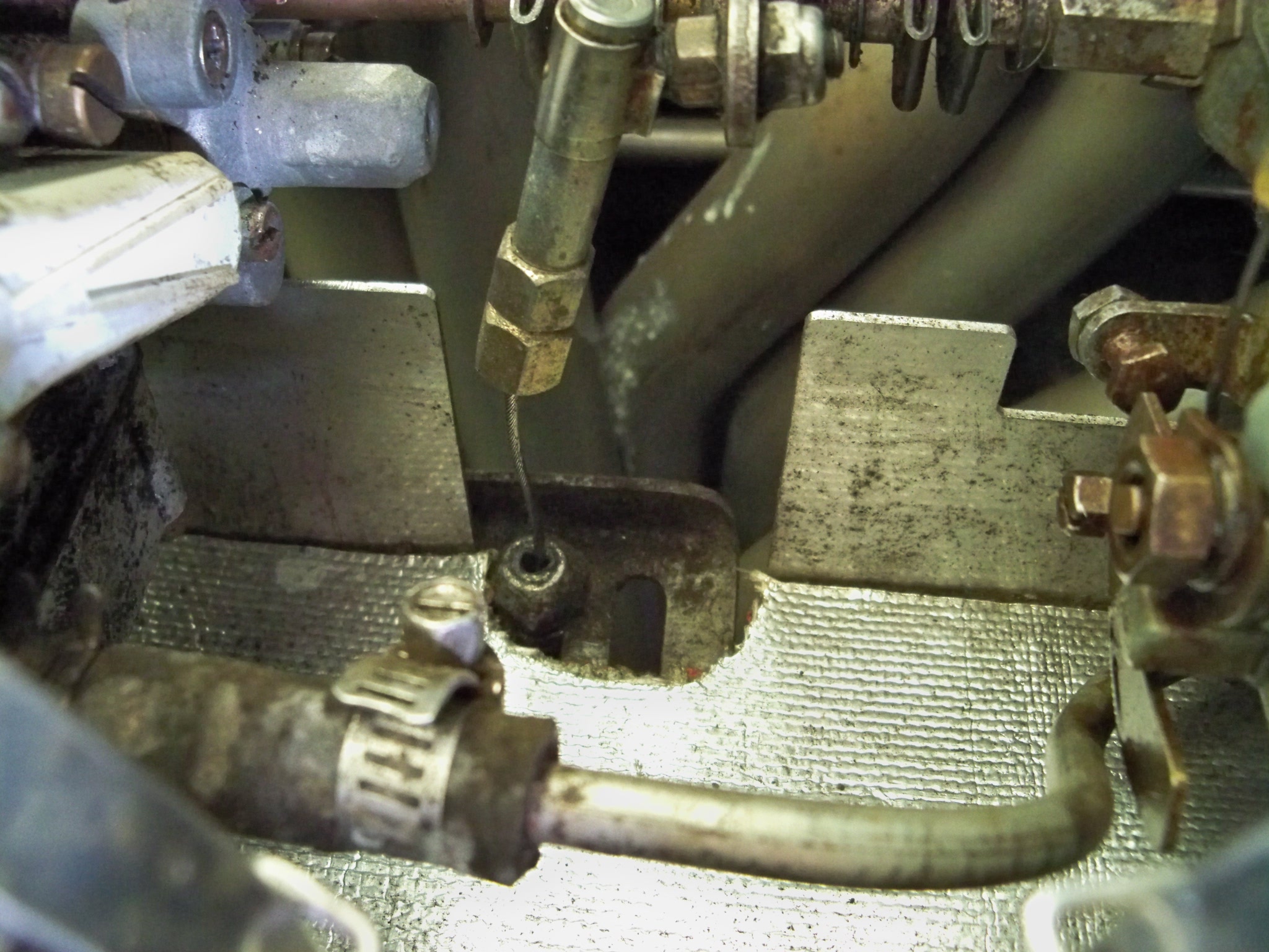 ZS CARBS Heat Shield 002.JPG