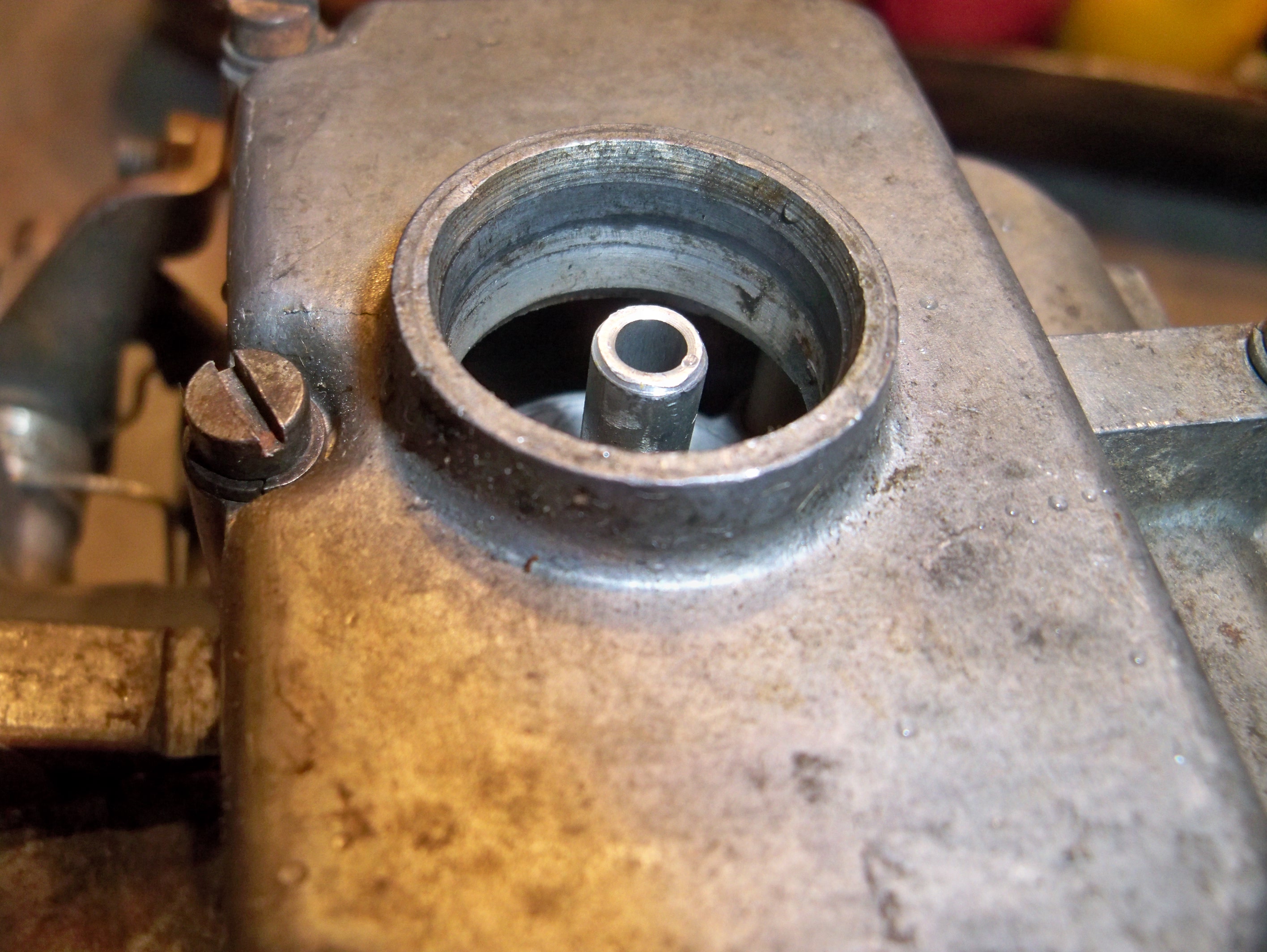 ZS carbs jet pick up.JPG