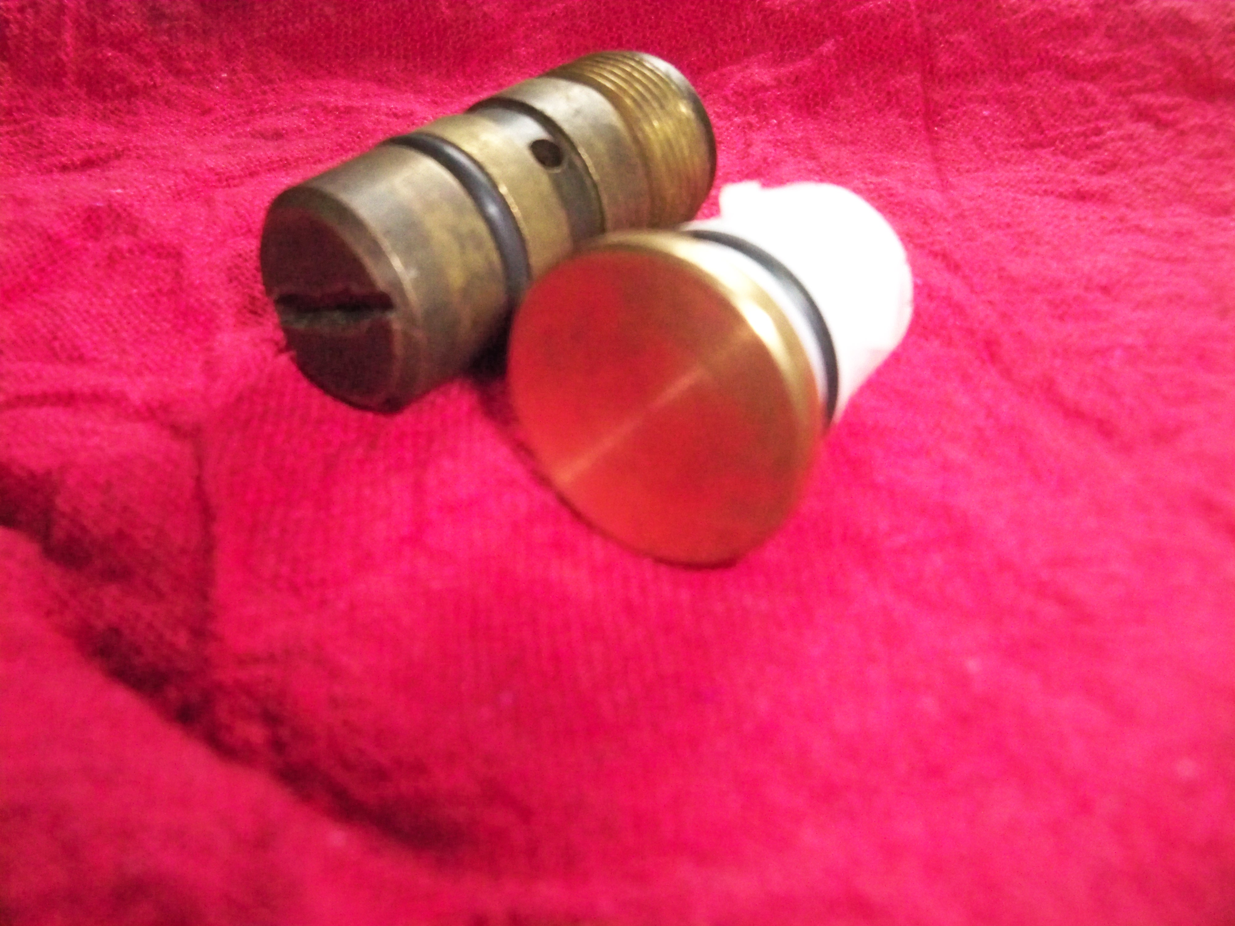 ZS Float Chamber Plugs 001.JPG